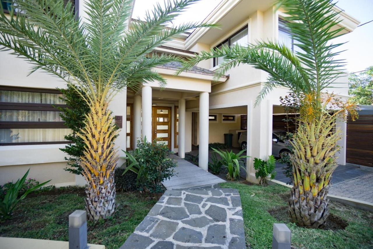 Villasun Luxury Apartments & Villas Flic en Flac Ngoại thất bức ảnh
